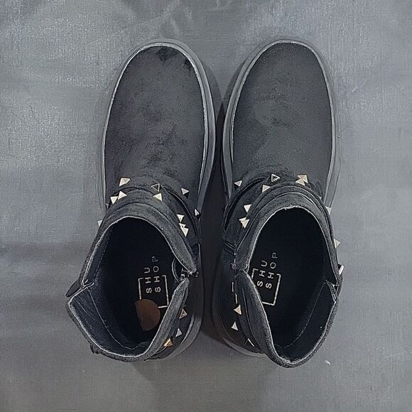 BRAND NEW SHU SHOP STUDDED SOFT FAUX SUEDE CHUNKY LUG SOLE BOOT - Picture 8 of 15